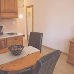 Meri * Ližnjan