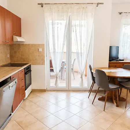 Meri Apartmán *